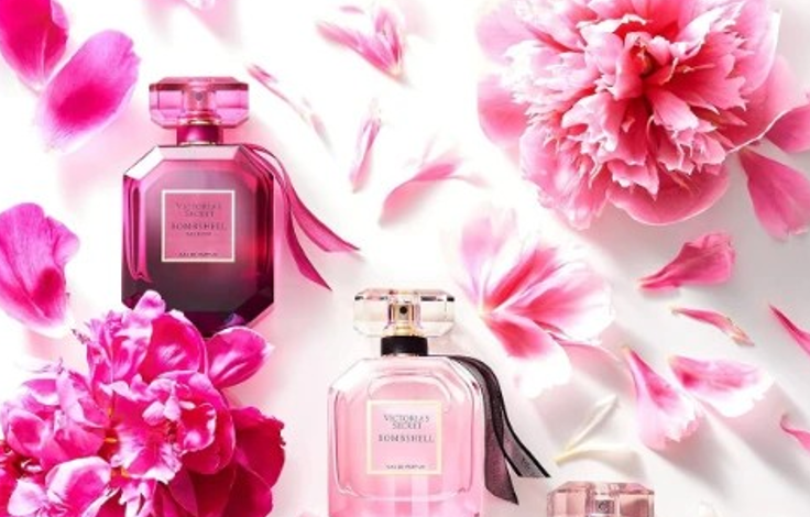 Victoria’s Secret Bombshell: The Timeless Power of Femininity