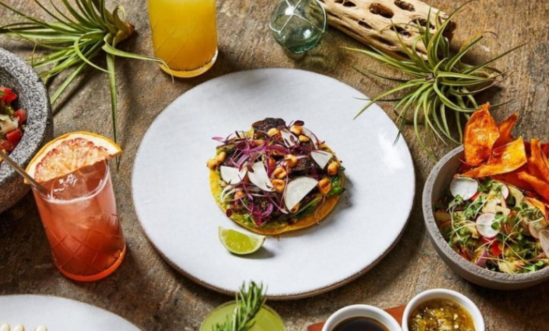 Vegan restaurant NYC: What to Order for a First Visit (Tacos, Pizza, Cocktails)